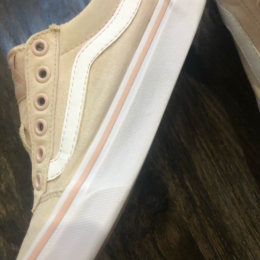 Vans - Picture 4 of 8